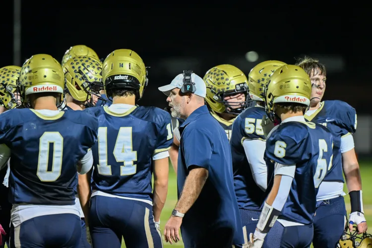 Strong effort lands short of second straight win, as Eagles fall to Central at home